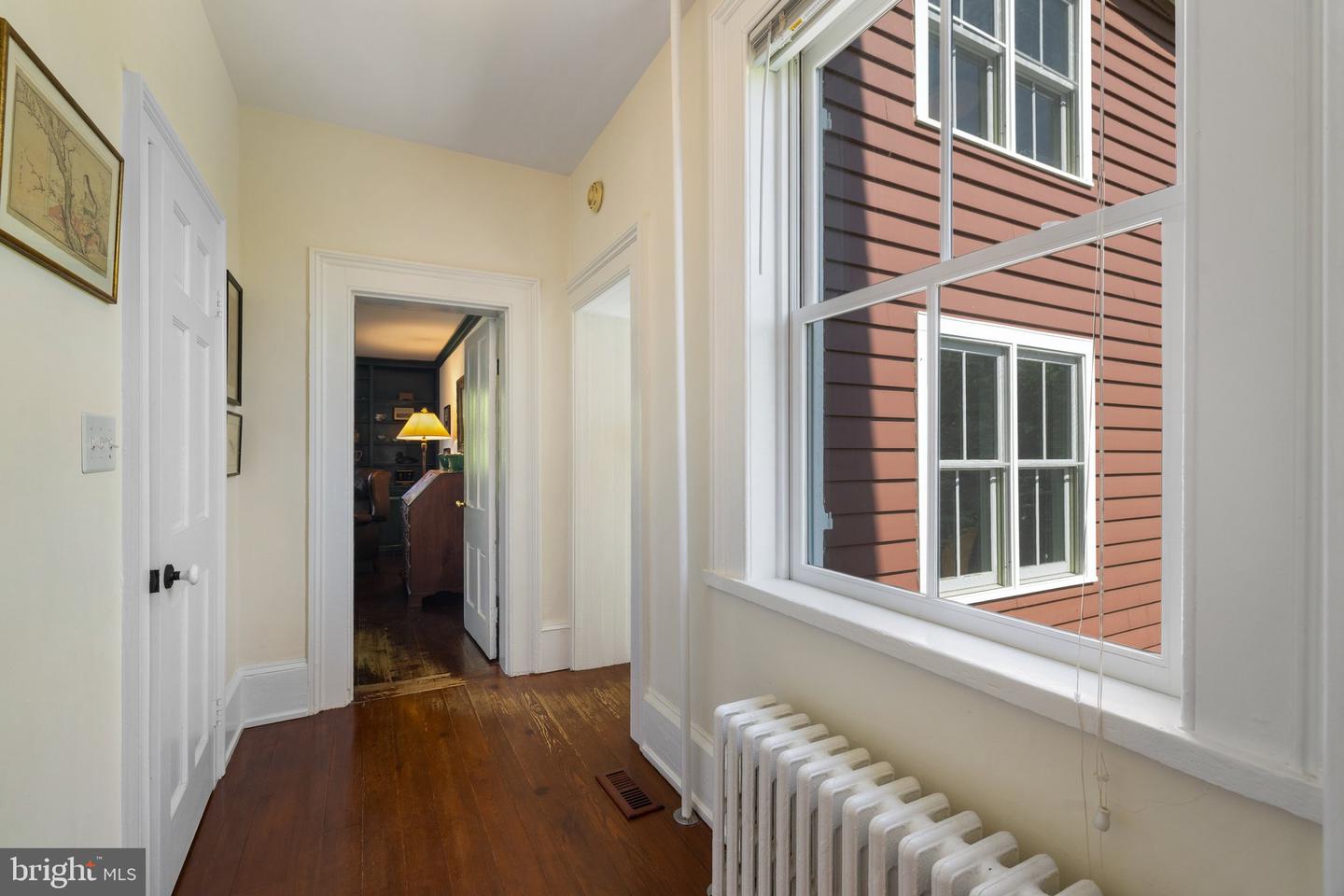 306 W MARKET ST, LEESBURG, Virginia 20176, 3 Bedrooms Bedrooms, ,2 BathroomsBathrooms,Residential,For sale,306 W MARKET ST,VALO2091306 MLS # VALO2091306