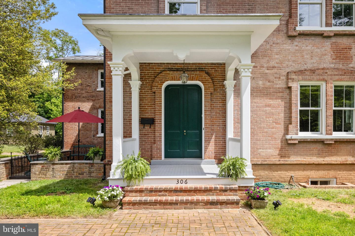 306 W MARKET ST, LEESBURG, Virginia 20176, 3 Bedrooms Bedrooms, ,2 BathroomsBathrooms,Residential,For sale,306 W MARKET ST,VALO2091306 MLS # VALO2091306