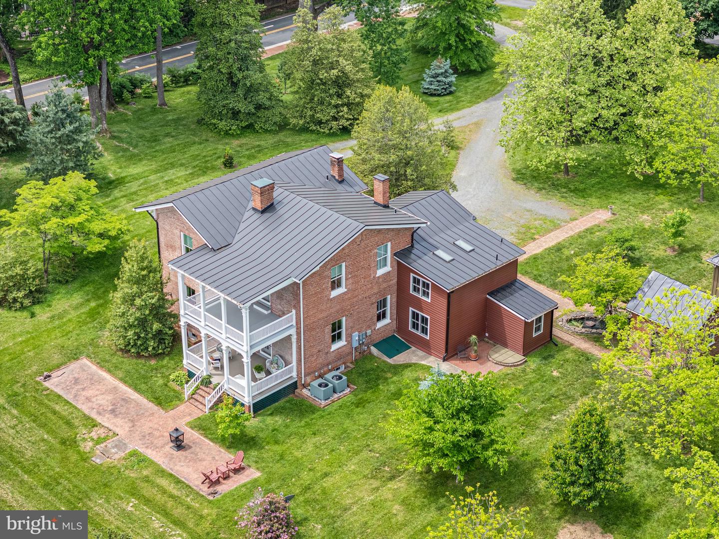 306 W MARKET ST, LEESBURG, Virginia 20176, 3 Bedrooms Bedrooms, ,2 BathroomsBathrooms,Residential,For sale,306 W MARKET ST,VALO2091306 MLS # VALO2091306