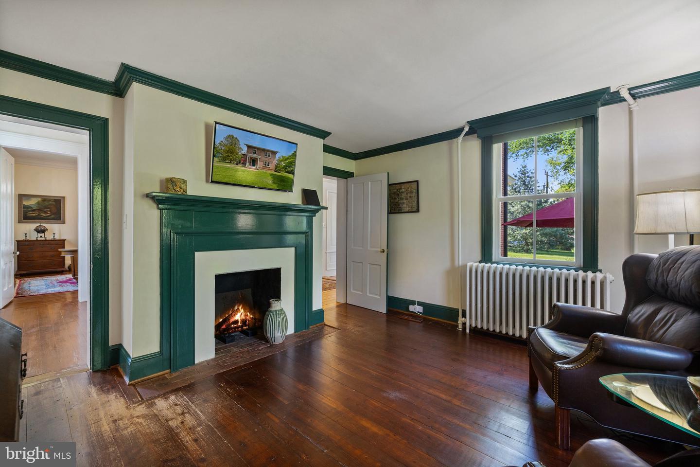 306 W MARKET ST, LEESBURG, Virginia 20176, 3 Bedrooms Bedrooms, ,2 BathroomsBathrooms,Residential,For sale,306 W MARKET ST,VALO2091306 MLS # VALO2091306