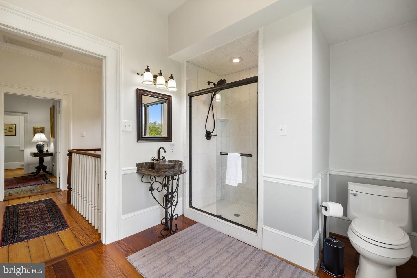 306 W MARKET ST, LEESBURG, Virginia 20176, 3 Bedrooms Bedrooms, ,2 BathroomsBathrooms,Residential,For sale,306 W MARKET ST,VALO2091306 MLS # VALO2091306
