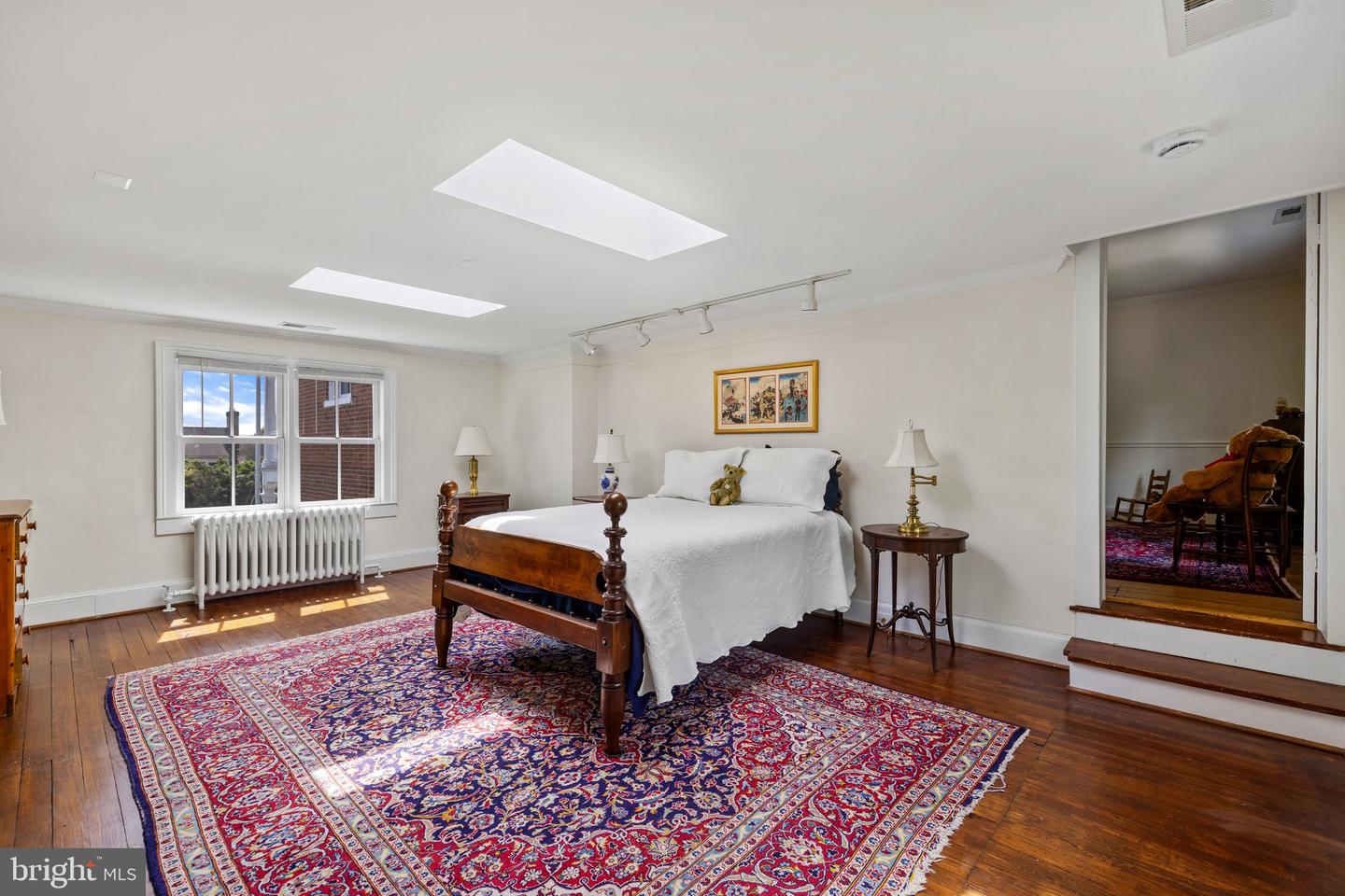 306 W MARKET ST, LEESBURG, Virginia 20176, 3 Bedrooms Bedrooms, ,2 BathroomsBathrooms,Residential,For sale,306 W MARKET ST,VALO2091306 MLS # VALO2091306