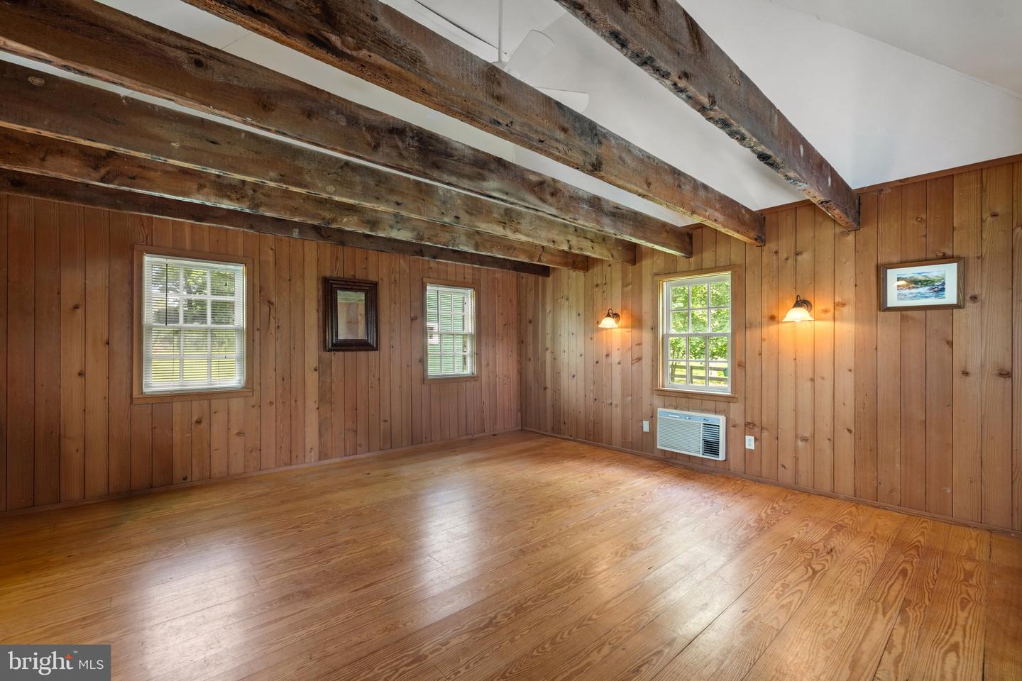 306 W MARKET ST, LEESBURG, Virginia 20176, 3 Bedrooms Bedrooms, ,2 BathroomsBathrooms,Residential,For sale,306 W MARKET ST,VALO2091306 MLS # VALO2091306