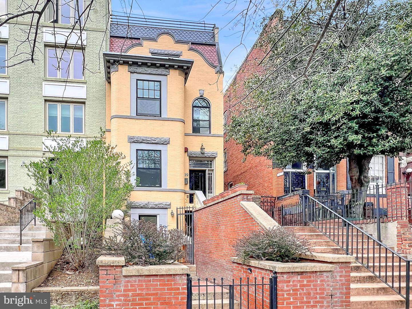 1319 EUCLID ST NW #3, WASHINGTON, District Of Columbia 20009, 2 Bedrooms Bedrooms, ,2 BathroomsBathrooms,Residential,For sale,1319 EUCLID ST NW #3,DCDC2194098 MLS # DCDC2194098