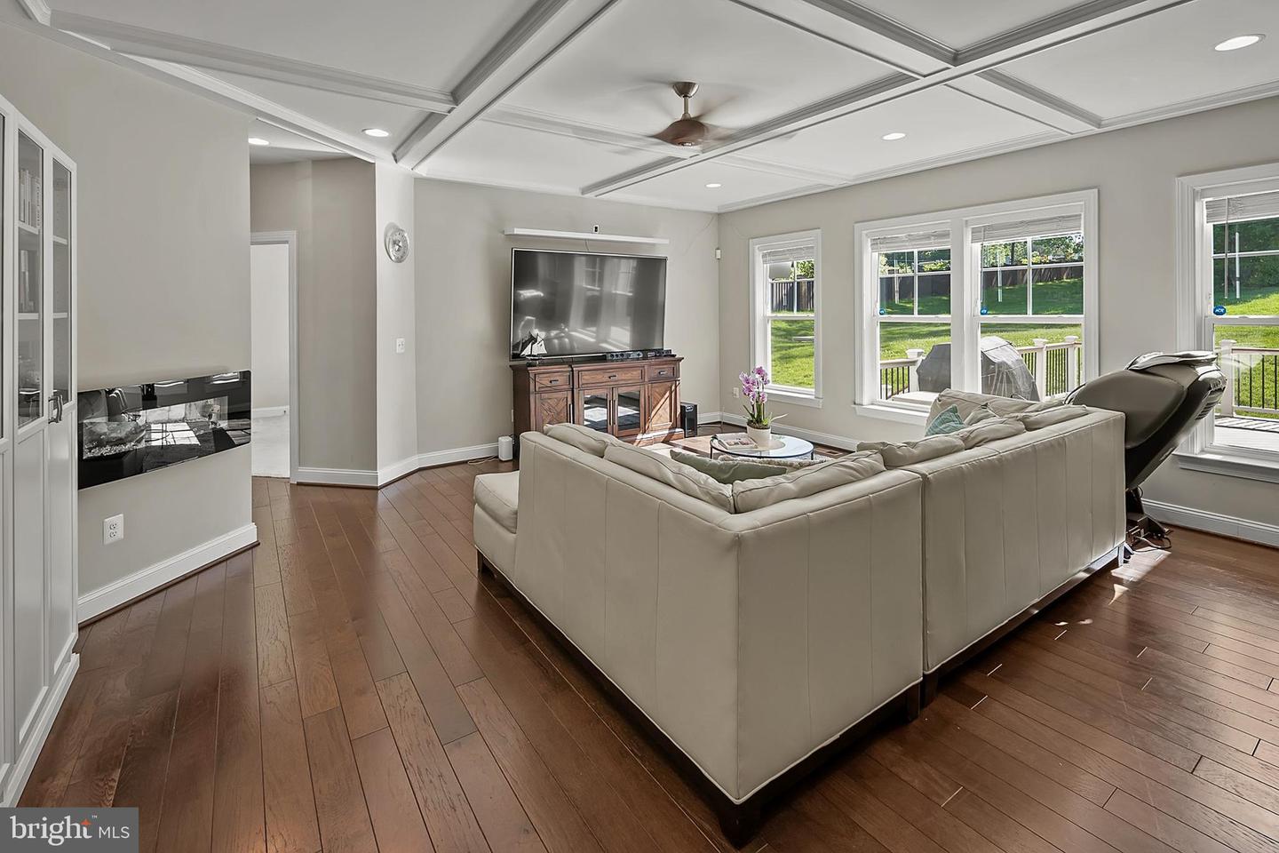 3139 SILVAN WOODS DR, FAIRFAX, Virginia 22031, 6 Bedrooms Bedrooms, ,5 BathroomsBathrooms,Residential,For sale,3139 SILVAN WOODS DR,VAFX2235994 MLS # VAFX2235994