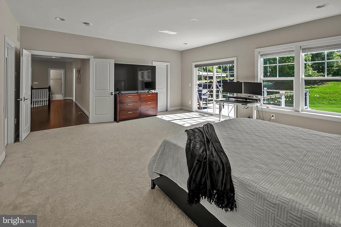 3139 SILVAN WOODS DR, FAIRFAX, Virginia 22031, 6 Bedrooms Bedrooms, ,5 BathroomsBathrooms,Residential,For sale,3139 SILVAN WOODS DR,VAFX2235994 MLS # VAFX2235994