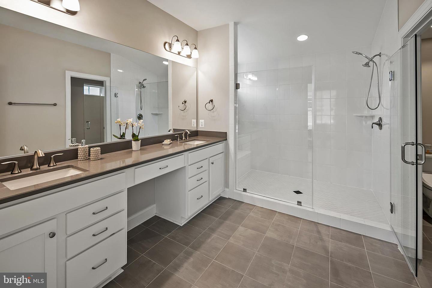 3139 SILVAN WOODS DR, FAIRFAX, Virginia 22031, 6 Bedrooms Bedrooms, ,5 BathroomsBathrooms,Residential,For sale,3139 SILVAN WOODS DR,VAFX2235994 MLS # VAFX2235994