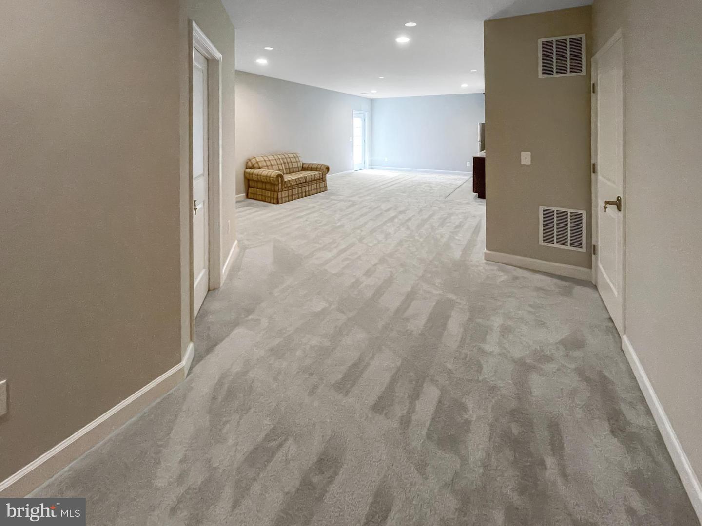 3139 SILVAN WOODS DR, FAIRFAX, Virginia 22031, 6 Bedrooms Bedrooms, ,5 BathroomsBathrooms,Residential,For sale,3139 SILVAN WOODS DR,VAFX2235994 MLS # VAFX2235994