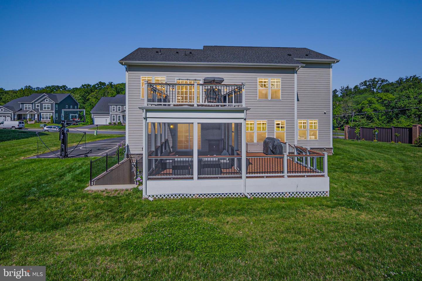 3139 SILVAN WOODS DR, FAIRFAX, Virginia 22031, 6 Bedrooms Bedrooms, ,5 BathroomsBathrooms,Residential,For sale,3139 SILVAN WOODS DR,VAFX2235994 MLS # VAFX2235994