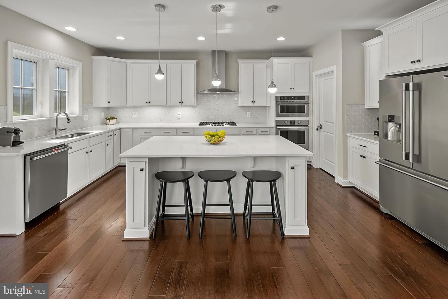3139 SILVAN WOODS DR, FAIRFAX, Virginia 22031, 6 Bedrooms Bedrooms, ,5 BathroomsBathrooms,Residential,For sale,3139 SILVAN WOODS DR,VAFX2235994 MLS # VAFX2235994