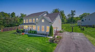 3139 SILVAN WOODS DR, FAIRFAX, Virginia 22031, 6 Bedrooms Bedrooms, ,5 BathroomsBathrooms,Residential,For sale,3139 SILVAN WOODS DR,VAFX2235994 MLS # VAFX2235994