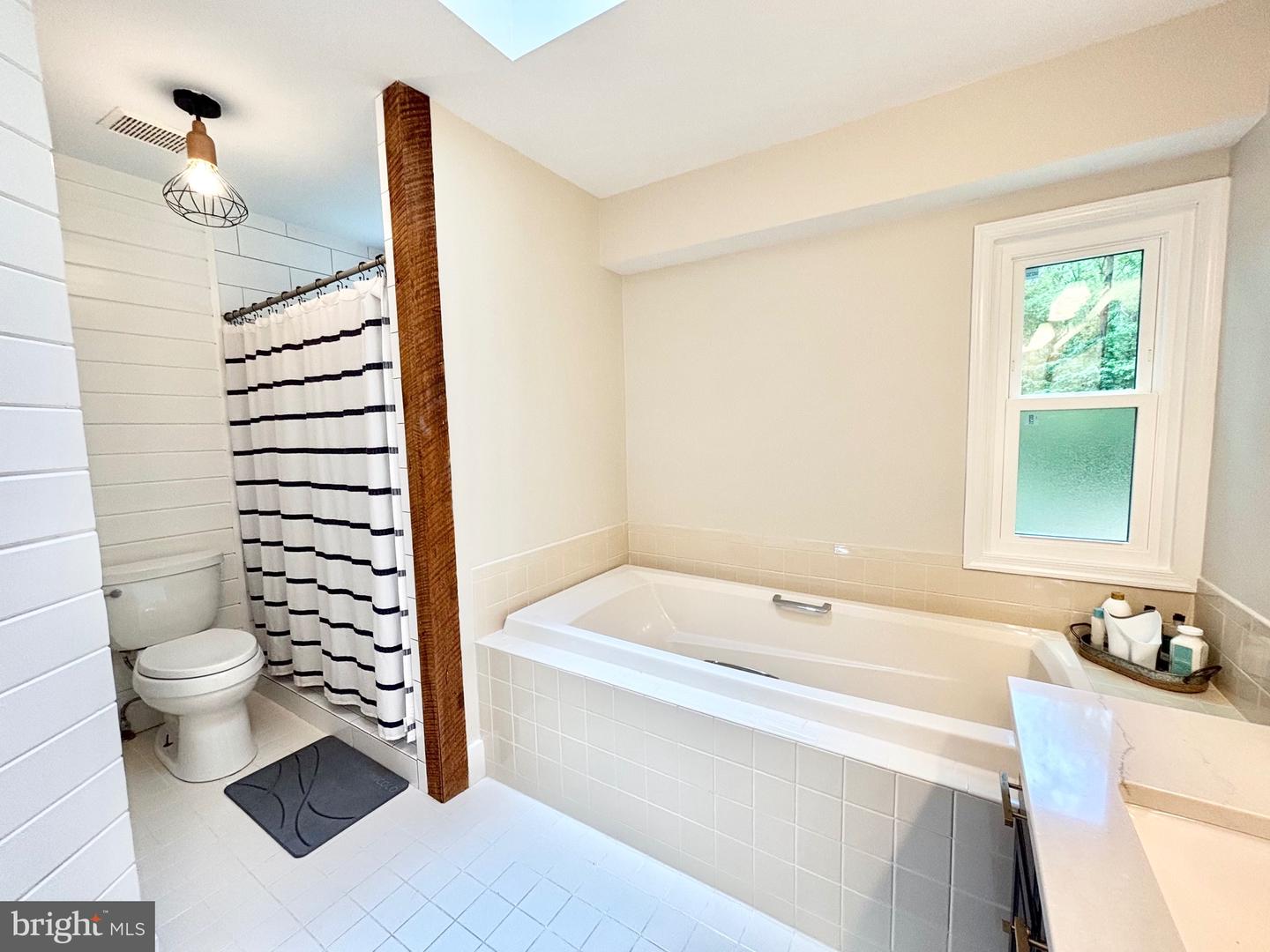 176 EMBREY MILL RD, STAFFORD, Virginia 22554, 4 Bedrooms Bedrooms, ,2 BathroomsBathrooms,Residential,For sale,176 EMBREY MILL RD,VAST2038384 MLS # VAST2038384