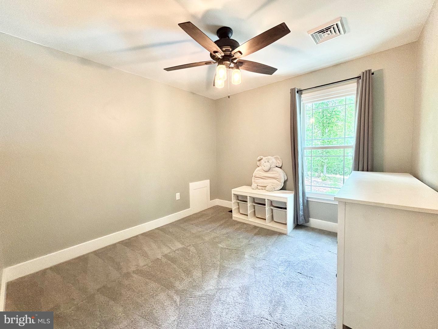 176 EMBREY MILL RD, STAFFORD, Virginia 22554, 4 Bedrooms Bedrooms, ,2 BathroomsBathrooms,Residential,For sale,176 EMBREY MILL RD,VAST2038384 MLS # VAST2038384