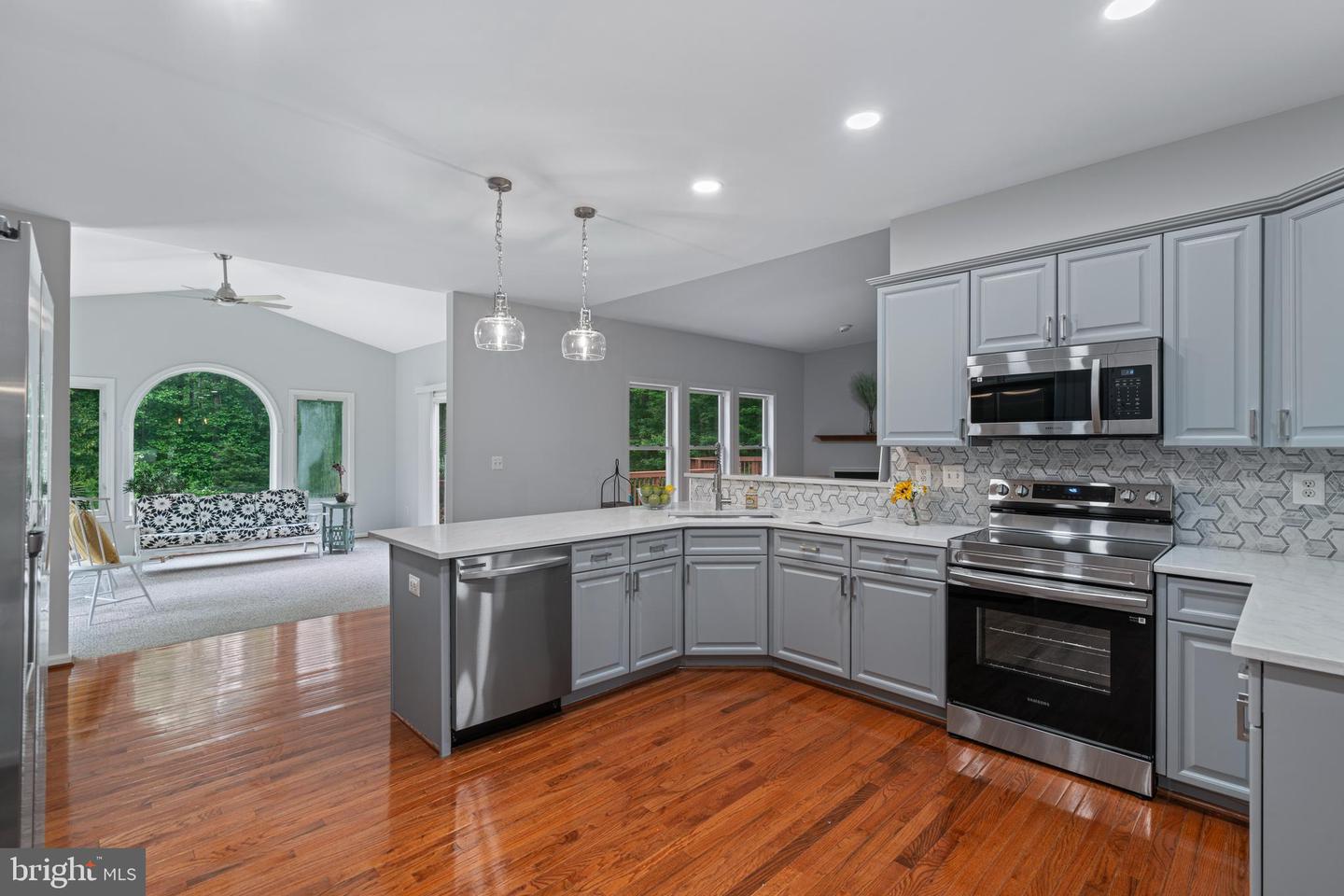 13647 VAN DOREN RD, MANASSAS, Virginia 20112, 4 Bedrooms Bedrooms, ,3 BathroomsBathrooms,Residential,For sale,13647 VAN DOREN RD,VAPW2093772 MLS # VAPW2093772