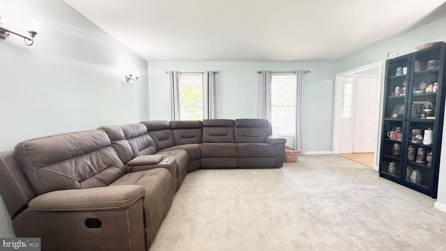 246 CHOPTANK RD, STAFFORD, Virginia 22556, 5 Bedrooms Bedrooms, ,3 BathroomsBathrooms,Residential,For sale,246 CHOPTANK RD,VAST2038544 MLS # VAST2038544