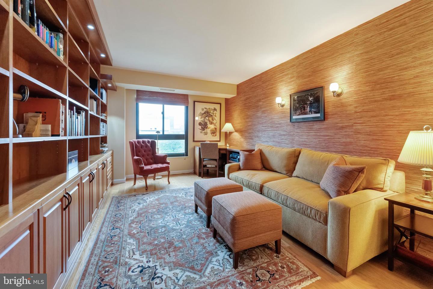 1800 OLD MEADOW RD #321, MCLEAN, Virginia 22102, 2 Bedrooms Bedrooms, 5 Rooms Rooms,2 BathroomsBathrooms,Residential,For sale,1800 OLD MEADOW RD #321,VAFX2238902 MLS # VAFX2238902