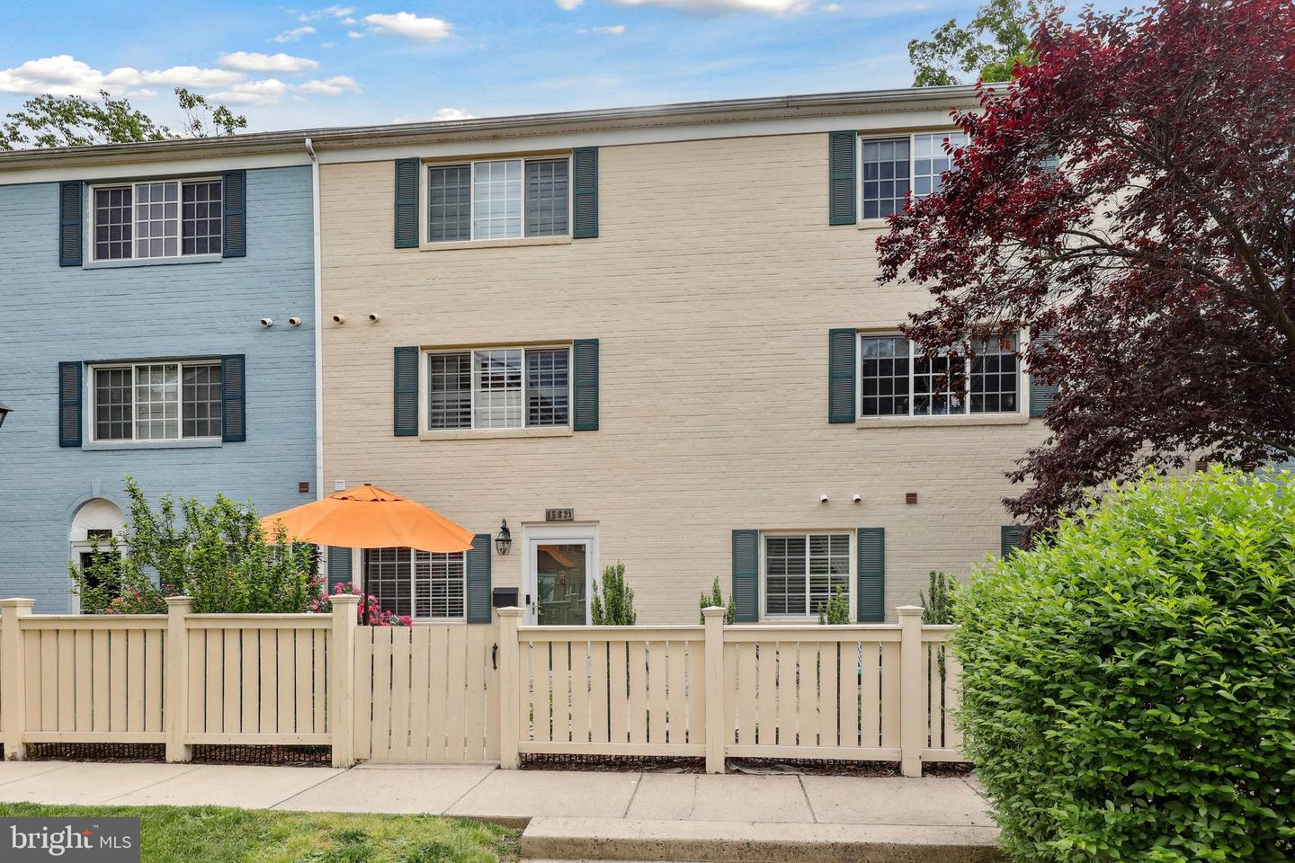 1563-A N VAN DORN ST, ALEXANDRIA, Virginia 22304, 2 Bedrooms Bedrooms, ,2 BathroomsBathrooms,Residential,For sale,1563-A N VAN DORN ST,VAAX2045150 MLS # VAAX2045150