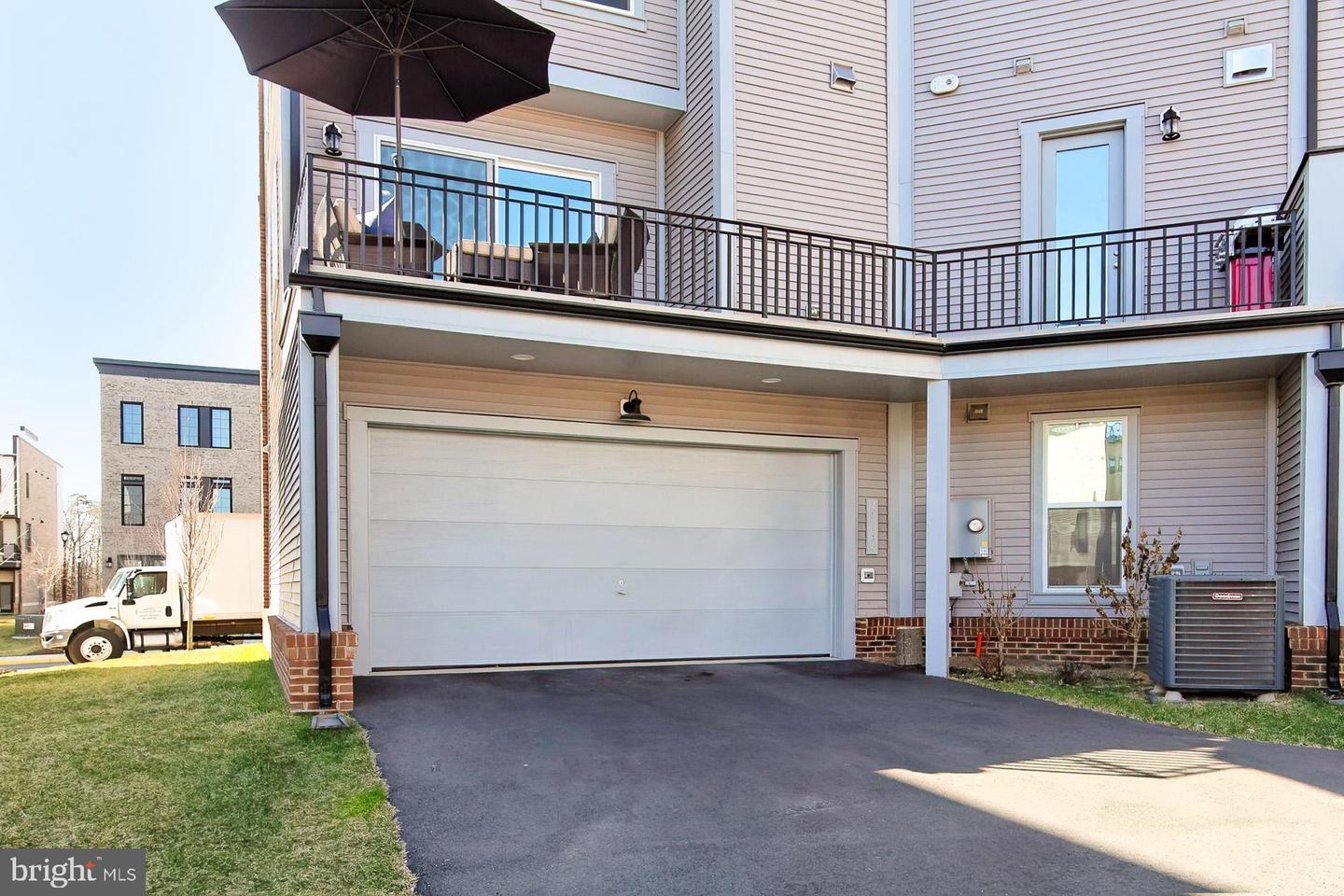 23109 COTTONWILLOW SQ, BRAMBLETON, Virginia 20148, 4 Bedrooms Bedrooms, ,3 BathroomsBathrooms,Residential,For sale,23109 COTTONWILLOW SQ,VALO2096164 MLS # VALO2096164