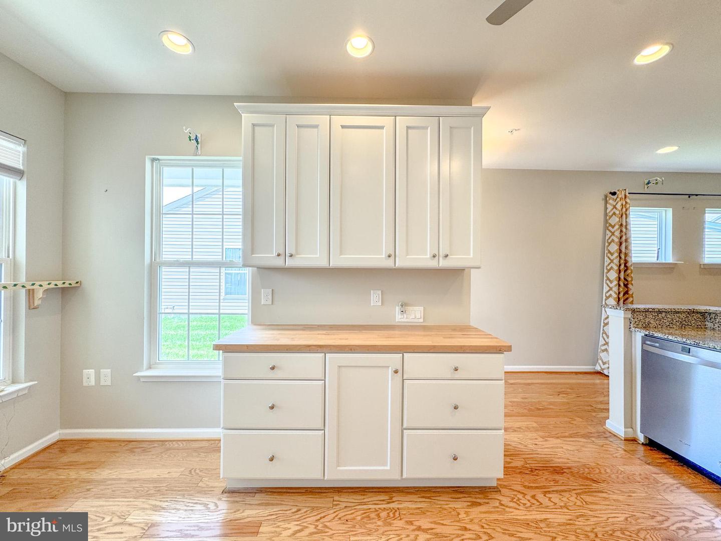 14 PENSACOLA ST, FREDERICKSBURG, Virginia 22406, 2 Bedrooms Bedrooms, ,2 BathroomsBathrooms,Residential,For sale,14 PENSACOLA ST,VAST2038746 MLS # VAST2038746