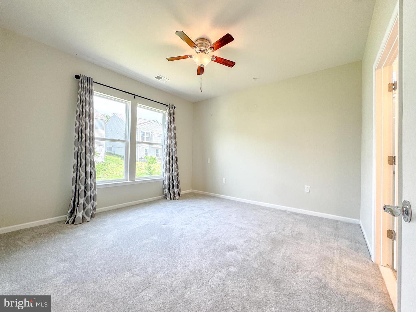 14 PENSACOLA ST, FREDERICKSBURG, Virginia 22406, 2 Bedrooms Bedrooms, ,2 BathroomsBathrooms,Residential,For sale,14 PENSACOLA ST,VAST2038746 MLS # VAST2038746