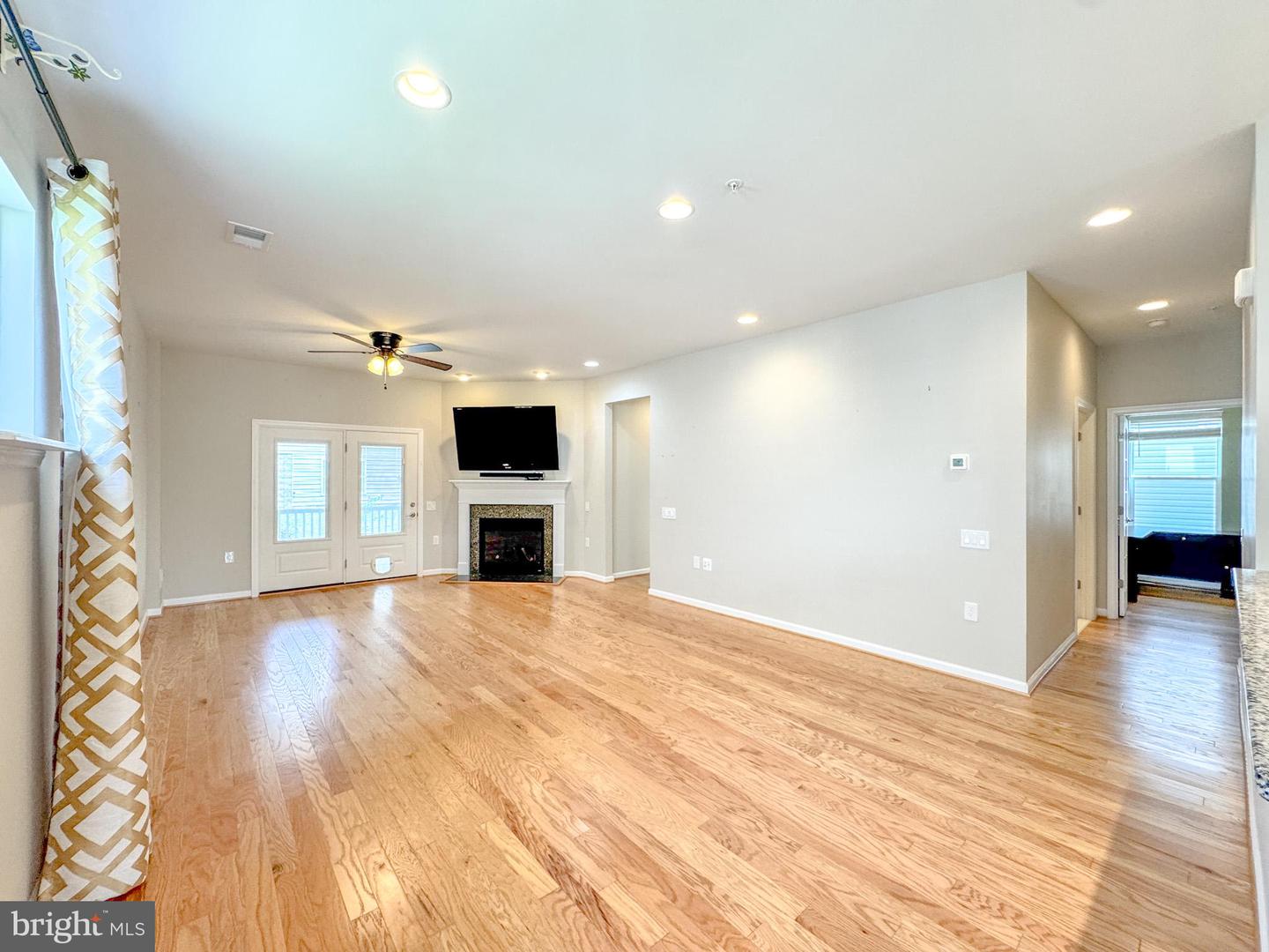 14 PENSACOLA ST, FREDERICKSBURG, Virginia 22406, 2 Bedrooms Bedrooms, ,2 BathroomsBathrooms,Residential,For sale,14 PENSACOLA ST,VAST2038746 MLS # VAST2038746