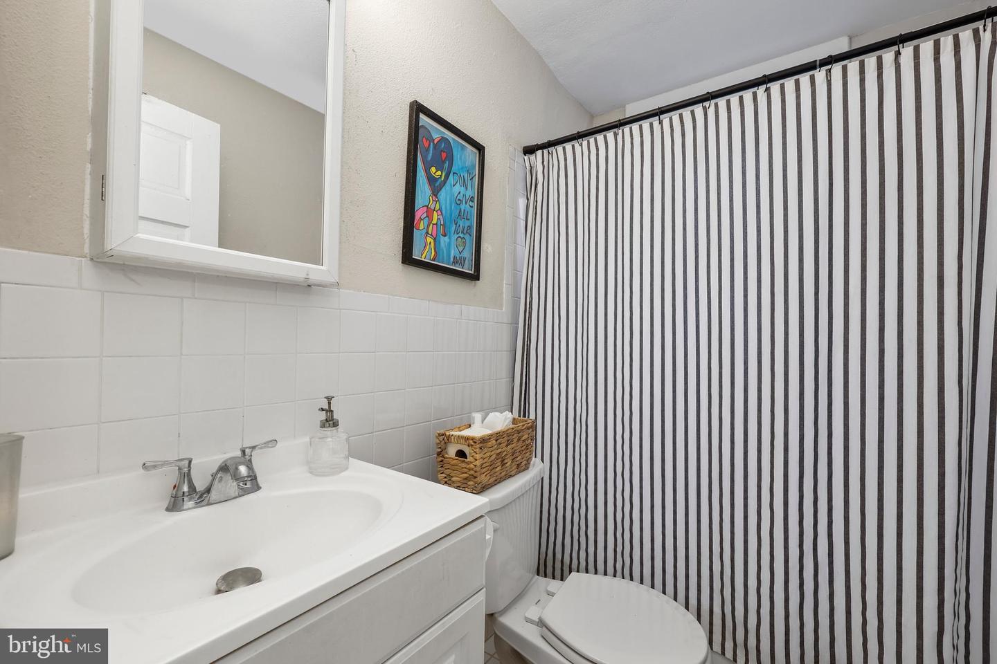 22 S OLD GLEBE RD #5-D, ARLINGTON, Virginia 22204, 2 Bedrooms Bedrooms, ,1 BathroomBathrooms,Residential,For sale,22 S OLD GLEBE RD #5-D,VAAR2057684 MLS # VAAR2057684