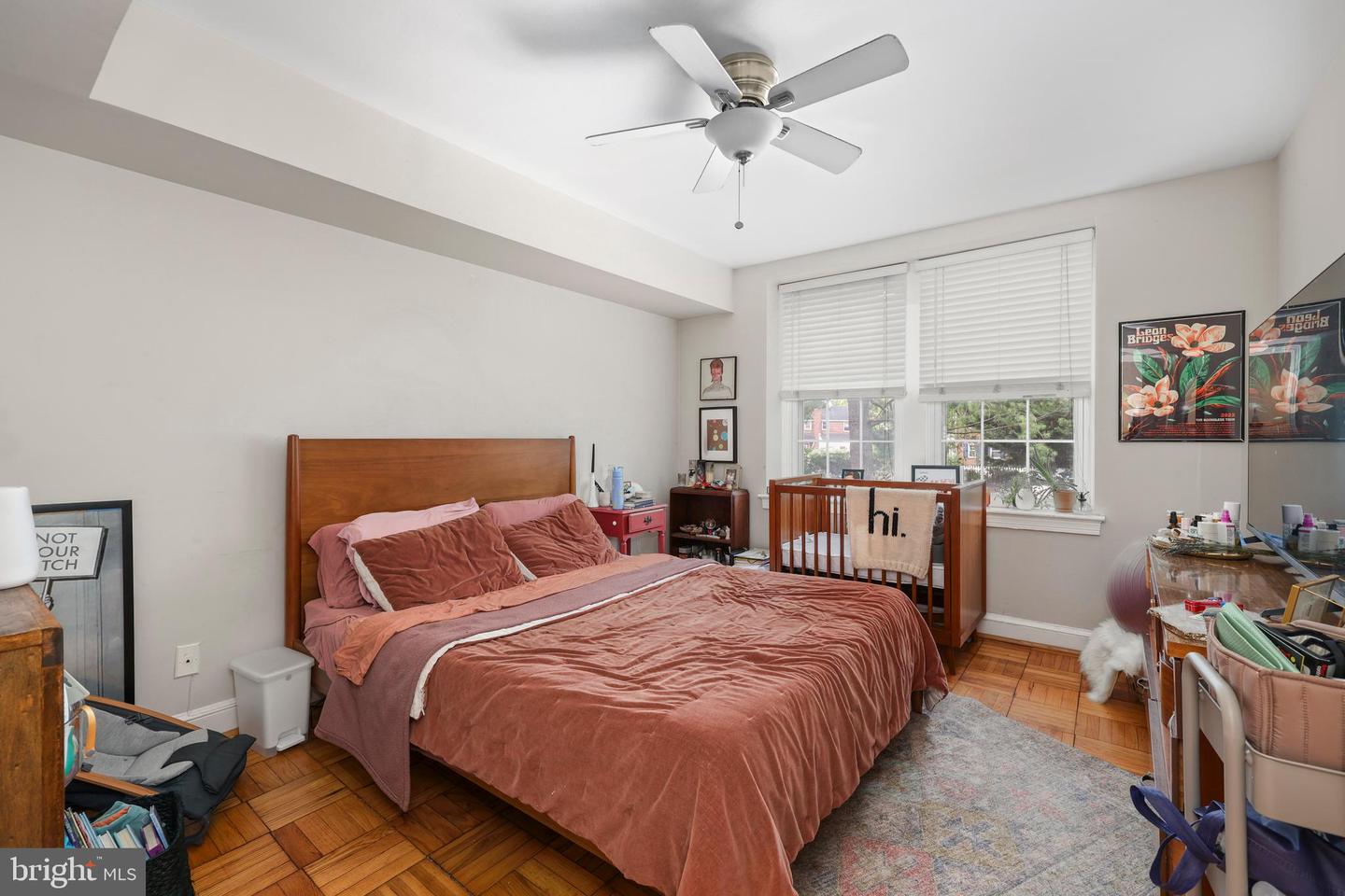 22 S OLD GLEBE RD #5-D, ARLINGTON, Virginia 22204, 2 Bedrooms Bedrooms, ,1 BathroomBathrooms,Residential,For sale,22 S OLD GLEBE RD #5-D,VAAR2057684 MLS # VAAR2057684