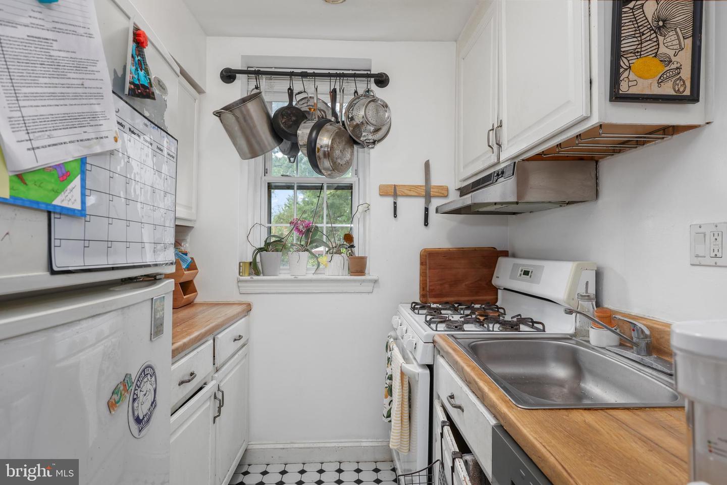 22 S OLD GLEBE RD #5-D, ARLINGTON, Virginia 22204, 2 Bedrooms Bedrooms, ,1 BathroomBathrooms,Residential,For sale,22 S OLD GLEBE RD #5-D,VAAR2057684 MLS # VAAR2057684