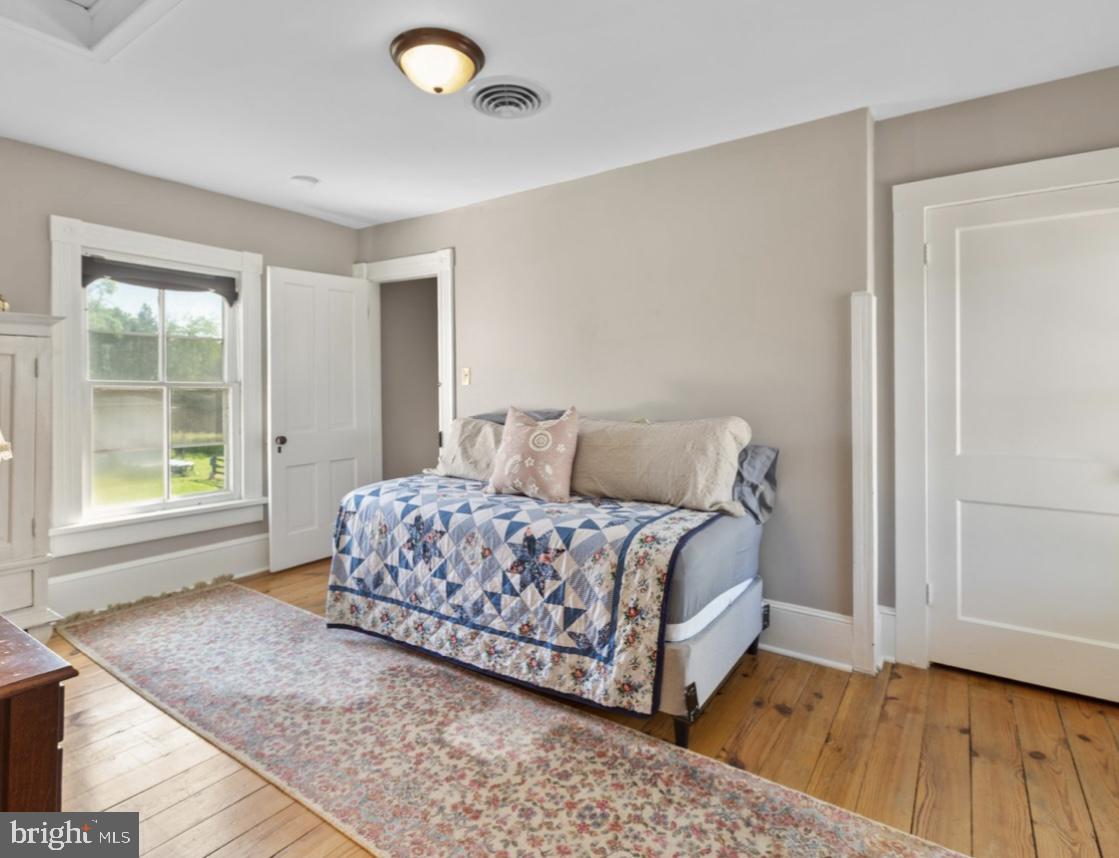 7901 MELTON LN, SPOTSYLVANIA, Virginia 22551, 5 Bedrooms Bedrooms, ,3 BathroomsBathrooms,Residential,For sale,7901 MELTON LN,VASP2033224 MLS # VASP2033224