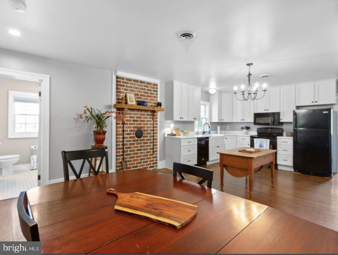 7901 MELTON LN, SPOTSYLVANIA, Virginia 22551, 5 Bedrooms Bedrooms, ,3 BathroomsBathrooms,Residential,For sale,7901 MELTON LN,VASP2033224 MLS # VASP2033224