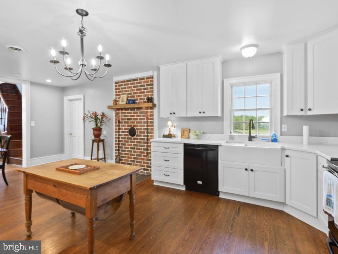 7901 MELTON LN, SPOTSYLVANIA, Virginia 22551, 5 Bedrooms Bedrooms, ,3 BathroomsBathrooms,Residential,For sale,7901 MELTON LN,VASP2033224 MLS # VASP2033224