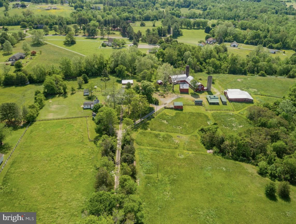 7901 MELTON LN, SPOTSYLVANIA, Virginia 22551, 5 Bedrooms Bedrooms, ,3 BathroomsBathrooms,Residential,For sale,7901 MELTON LN,VASP2033224 MLS # VASP2033224