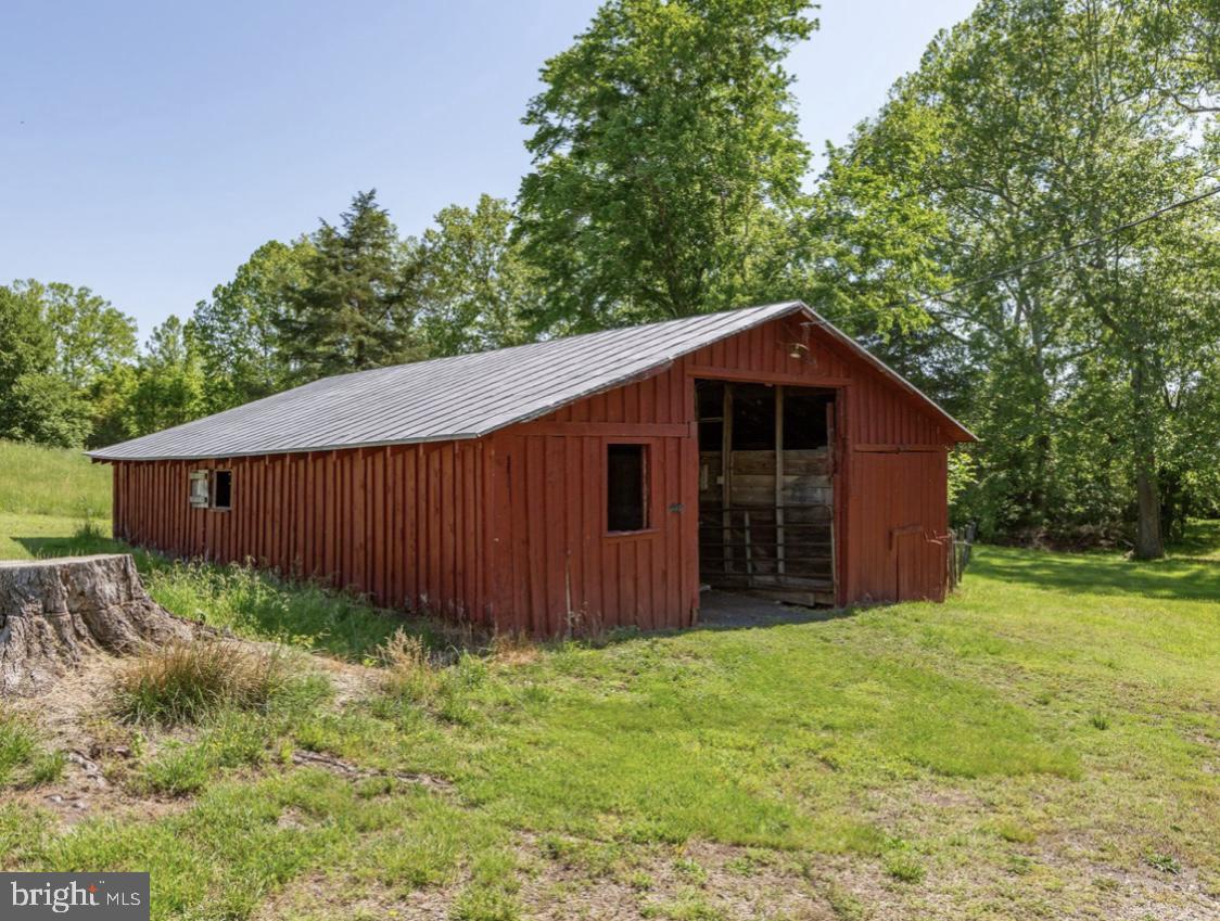 7901 MELTON LN, SPOTSYLVANIA, Virginia 22551, 5 Bedrooms Bedrooms, ,3 BathroomsBathrooms,Residential,For sale,7901 MELTON LN,VASP2033224 MLS # VASP2033224