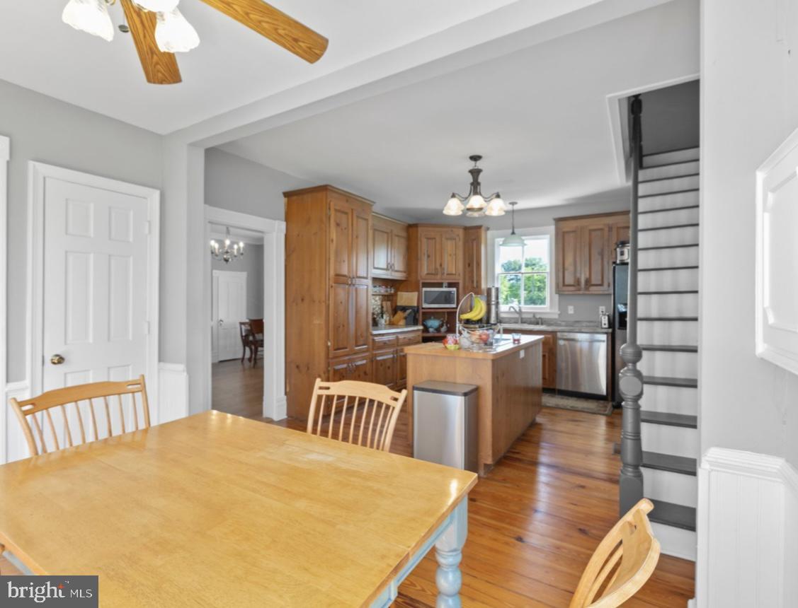 7901 MELTON LN, SPOTSYLVANIA, Virginia 22551, 5 Bedrooms Bedrooms, ,3 BathroomsBathrooms,Residential,For sale,7901 MELTON LN,VASP2033224 MLS # VASP2033224