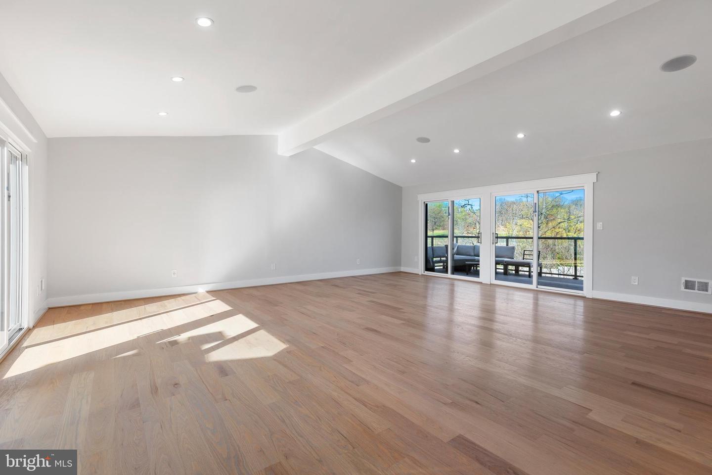 2100 S PIERCE ST, ARLINGTON, Virginia 22202, 5 Bedrooms Bedrooms, ,6 BathroomsBathrooms,Residential,For sale,2100 S PIERCE ST,VAAR2057866 MLS # VAAR2057866