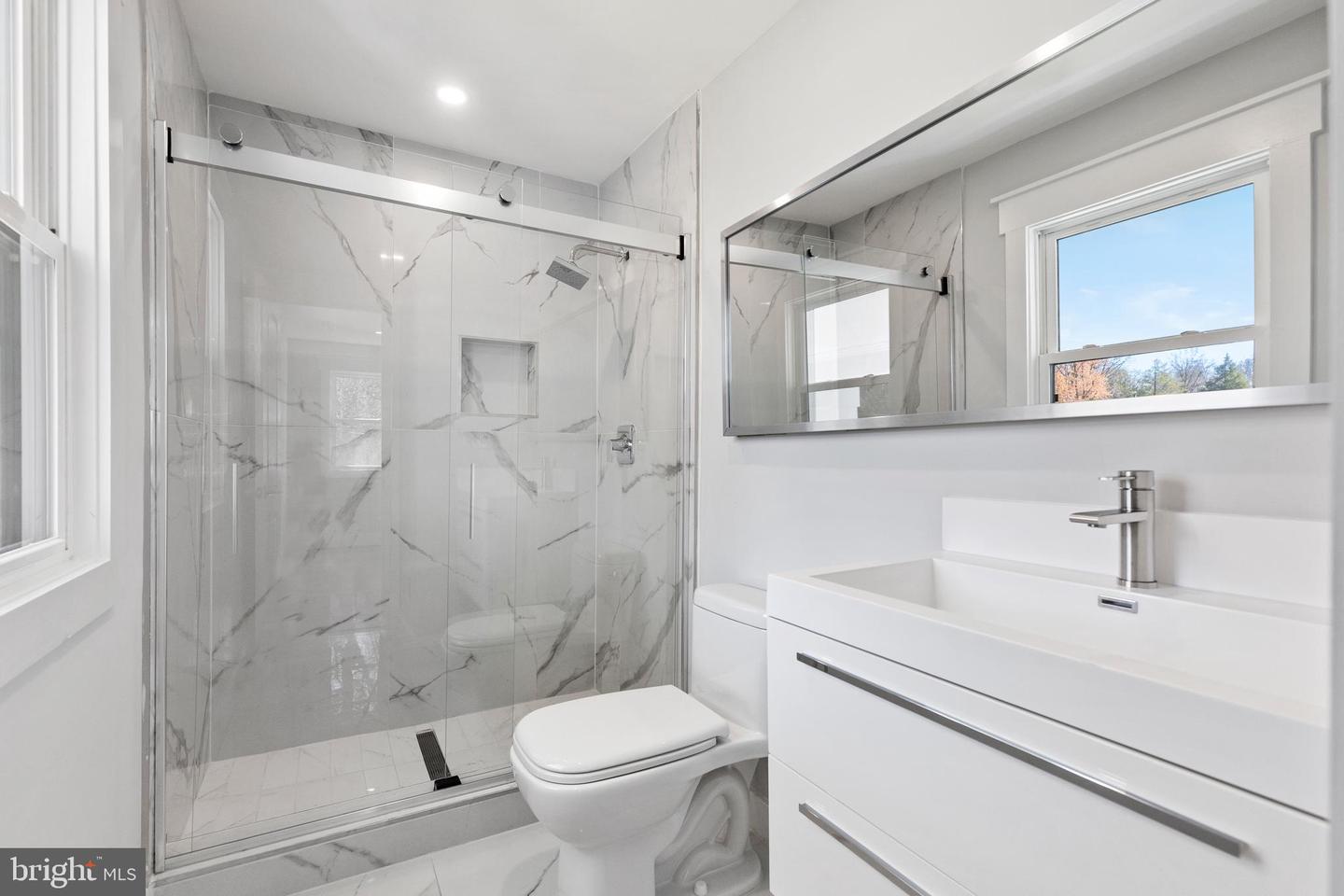 2100 S PIERCE ST, ARLINGTON, Virginia 22202, 5 Bedrooms Bedrooms, ,6 BathroomsBathrooms,Residential,For sale,2100 S PIERCE ST,VAAR2057866 MLS # VAAR2057866