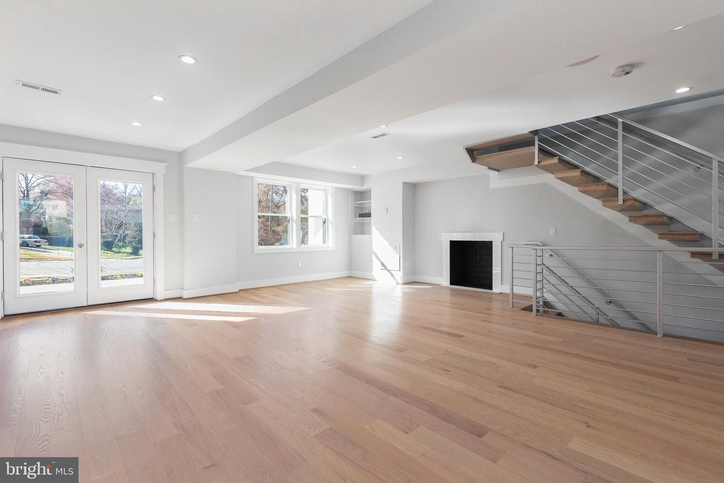 2100 S PIERCE ST, ARLINGTON, Virginia 22202, 5 Bedrooms Bedrooms, ,6 BathroomsBathrooms,Residential,For sale,2100 S PIERCE ST,VAAR2057866 MLS # VAAR2057866