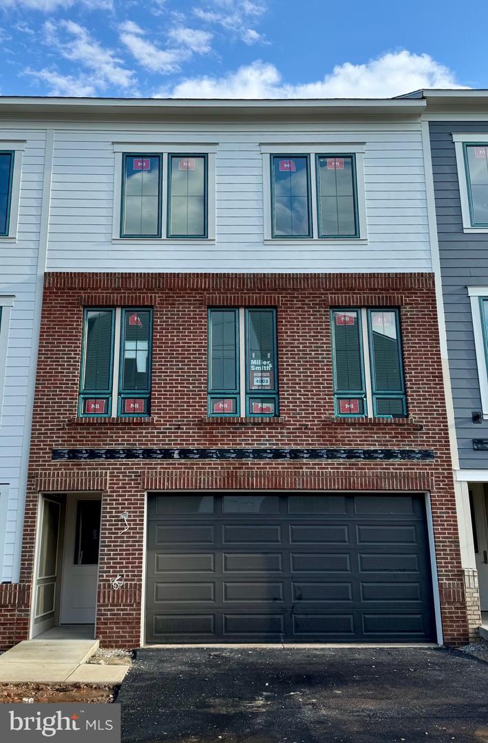 1 BELMONT BAY DR, WOODBRIDGE, Virginia 22191, 2 Bedrooms Bedrooms, ,2 BathroomsBathrooms,Residential,For sale,1 BELMONT BAY DR,VAPW2095080 MLS # VAPW2095080