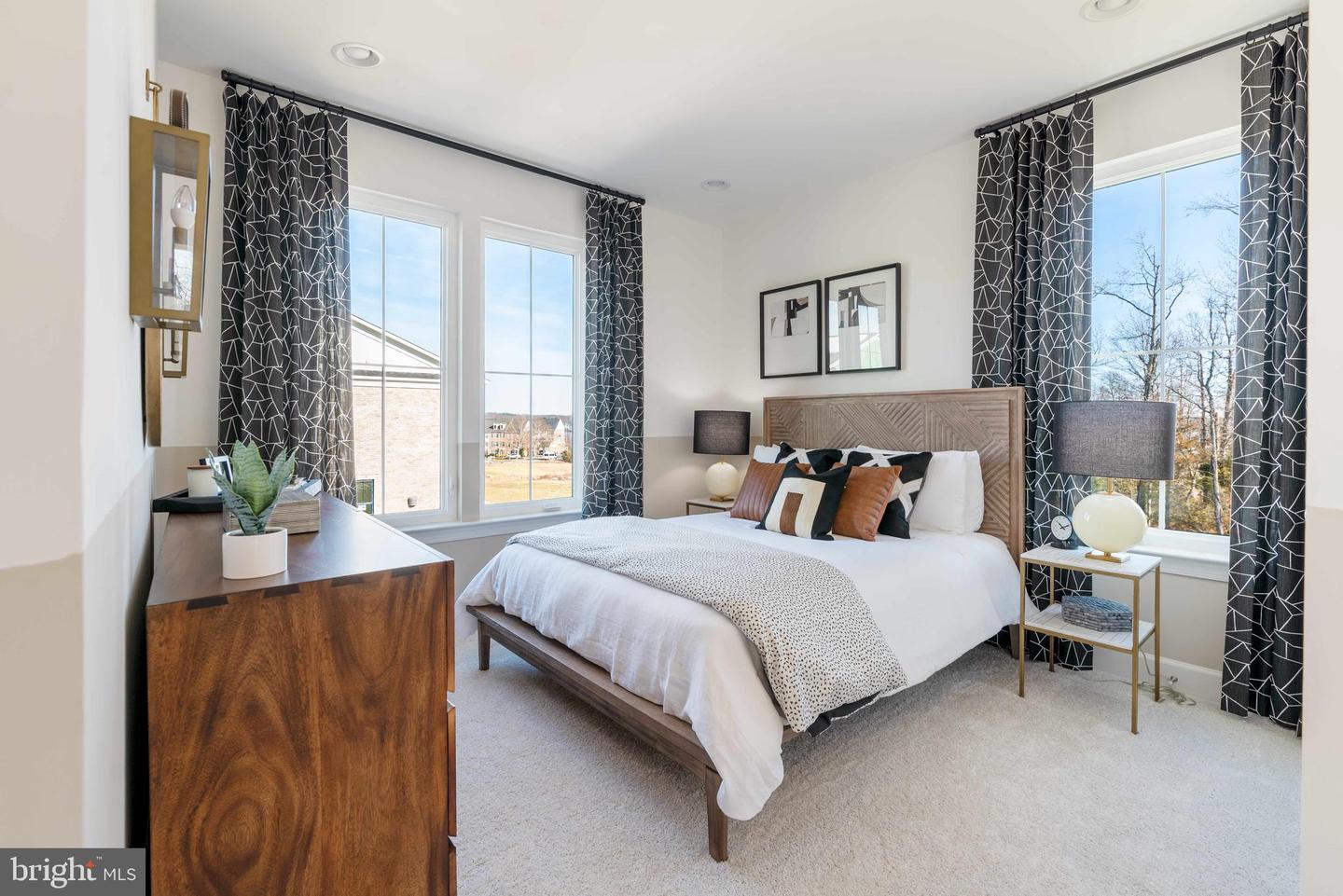 1 BELMONT BAY DR, WOODBRIDGE, Virginia 22191, 2 Bedrooms Bedrooms, ,2 BathroomsBathrooms,Residential,For sale,1 BELMONT BAY DR,VAPW2095080 MLS # VAPW2095080