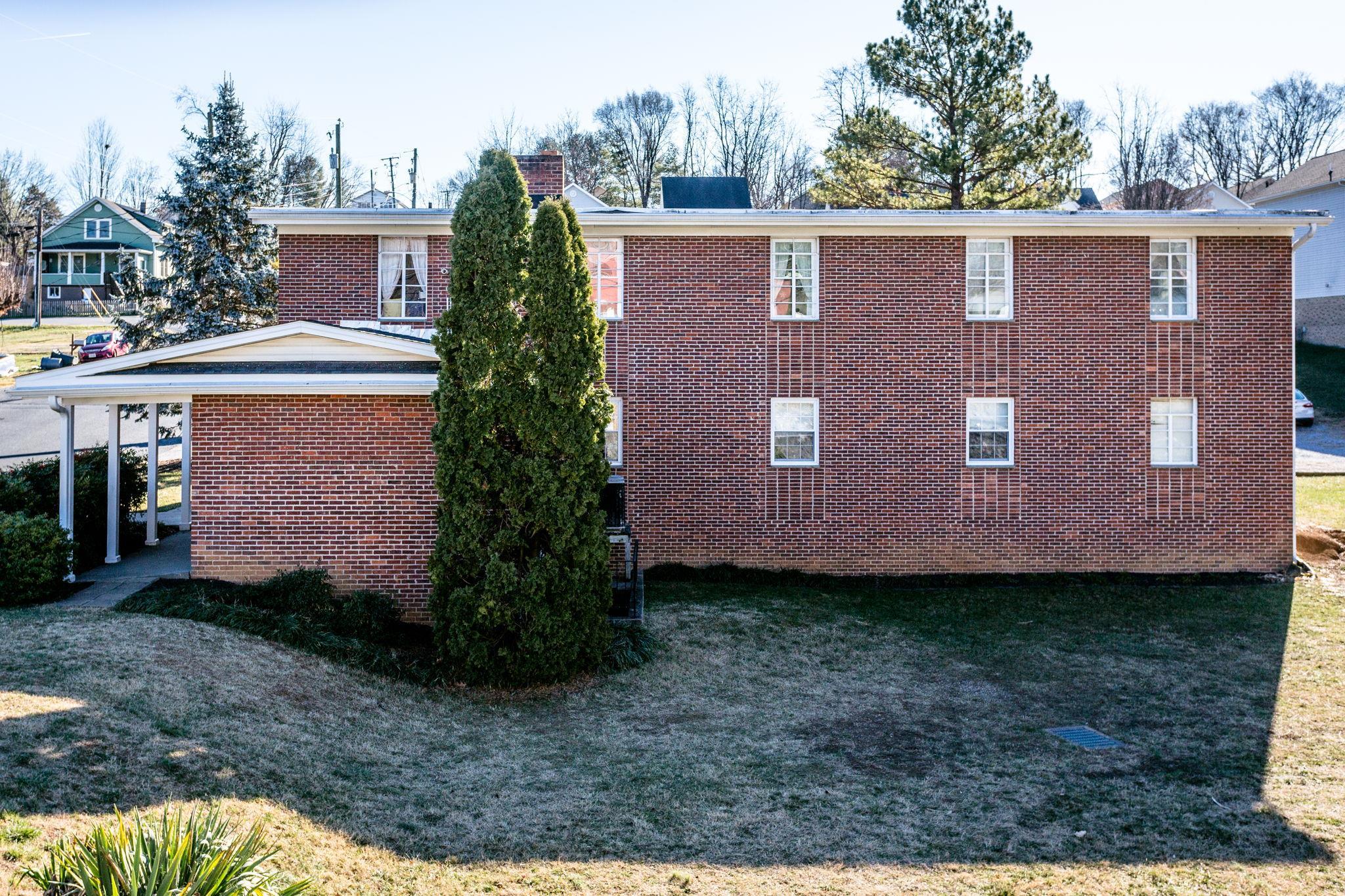 2408 HICKORY ST, STAUNTON, Virginia 24402, ,Commercial,2408 HICKORY ST,659504 MLS # 659504