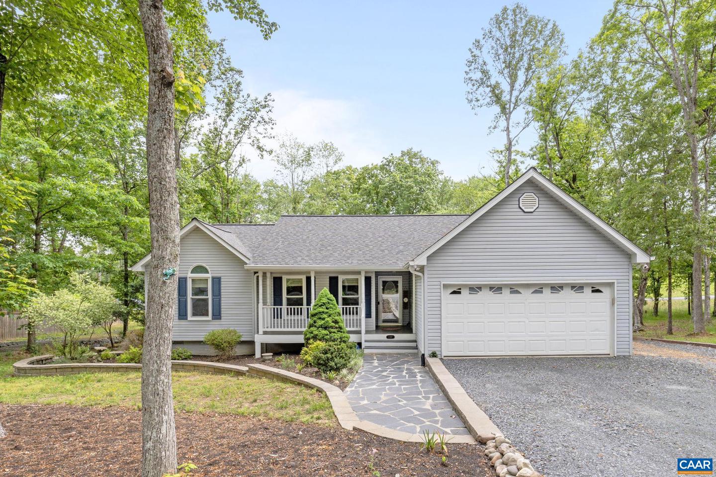 137 JEFFERSON DR, LAKE MONTICELLO, Virginia 22963, 3 Bedrooms Bedrooms, ,2 BathroomsBathrooms,Residential,For sale,137 JEFFERSON DR,660230 MLS # 660230