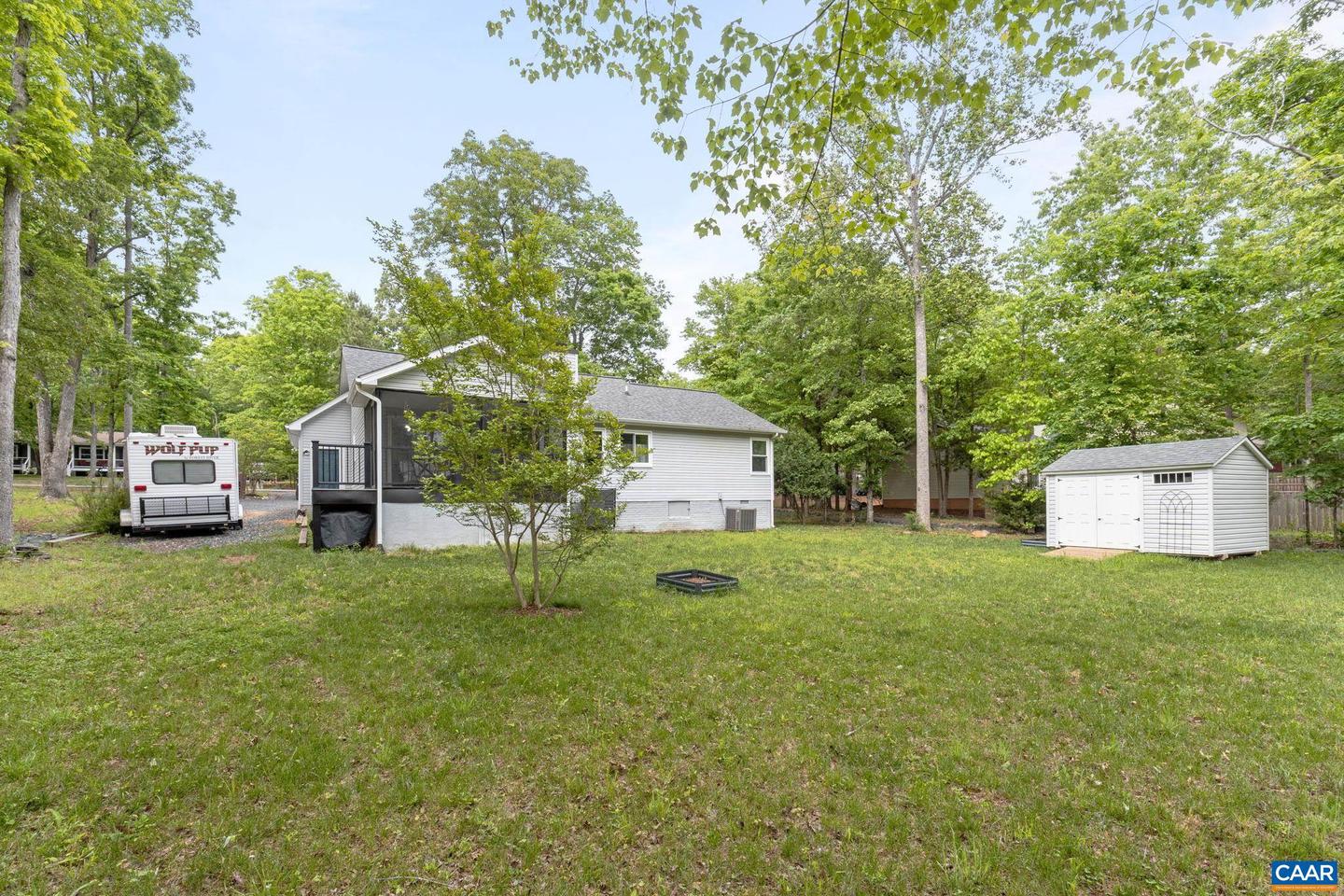 137 JEFFERSON DR, LAKE MONTICELLO, Virginia 22963, 3 Bedrooms Bedrooms, ,2 BathroomsBathrooms,Residential,For sale,137 JEFFERSON DR,660230 MLS # 660230