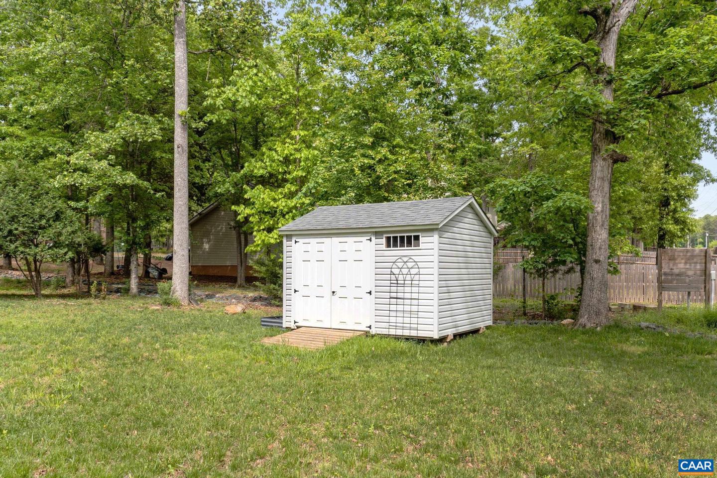 137 JEFFERSON DR, LAKE MONTICELLO, Virginia 22963, 3 Bedrooms Bedrooms, ,2 BathroomsBathrooms,Residential,For sale,137 JEFFERSON DR,660230 MLS # 660230