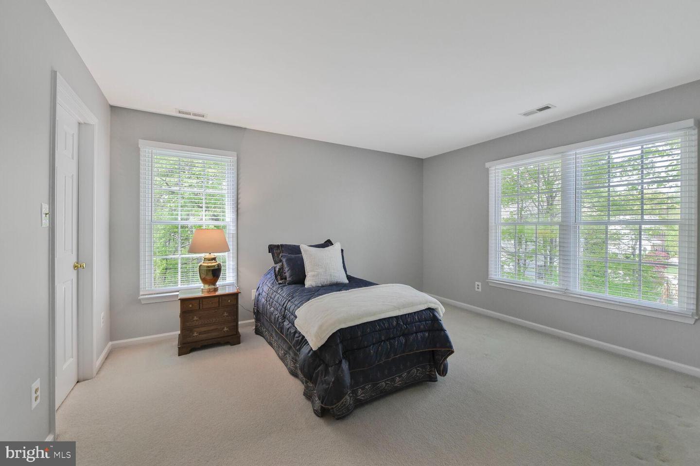 12804 NEW PARKLAND DR, HERNDON, Virginia 20171, 4 Bedrooms Bedrooms, ,4 BathroomsBathrooms,Residential,For sale,12804 NEW PARKLAND DR,VAFX2226390 MLS # VAFX2226390
