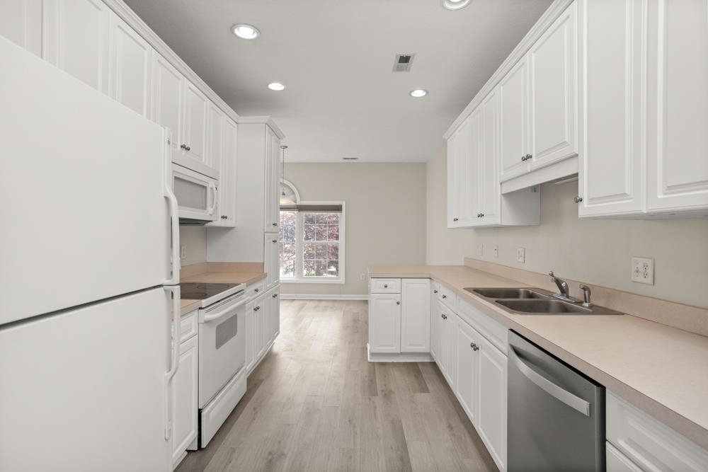 2890 CRYSTAL SPRING LN, ROCKINGHAM, Virginia 22801, 3 Bedrooms Bedrooms, ,2 BathroomsBathrooms,Residential,2890 CRYSTAL SPRING LN,664708 MLS # 664708