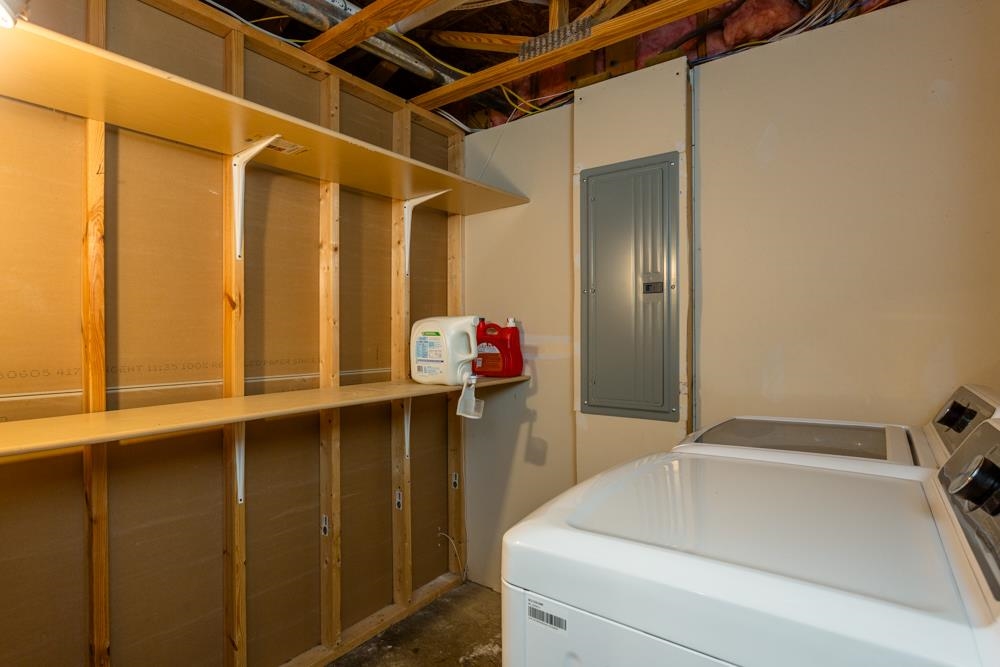 2890 CRYSTAL SPRING LN, ROCKINGHAM, Virginia 22801, 3 Bedrooms Bedrooms, ,2 BathroomsBathrooms,Residential,2890 CRYSTAL SPRING LN,664708 MLS # 664708