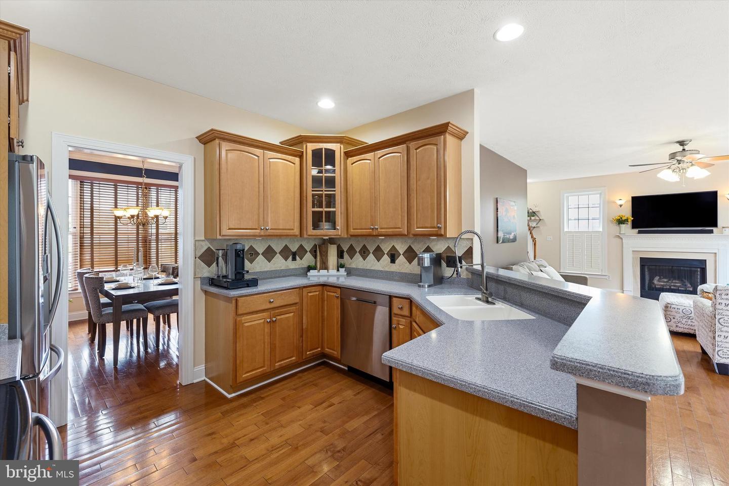 121 CARNMORE DR, WINCHESTER, Virginia 22602, 5 Bedrooms Bedrooms, ,4 BathroomsBathrooms,Residential,For sale,121 CARNMORE DR,VAFV2033164 MLS # VAFV2033164