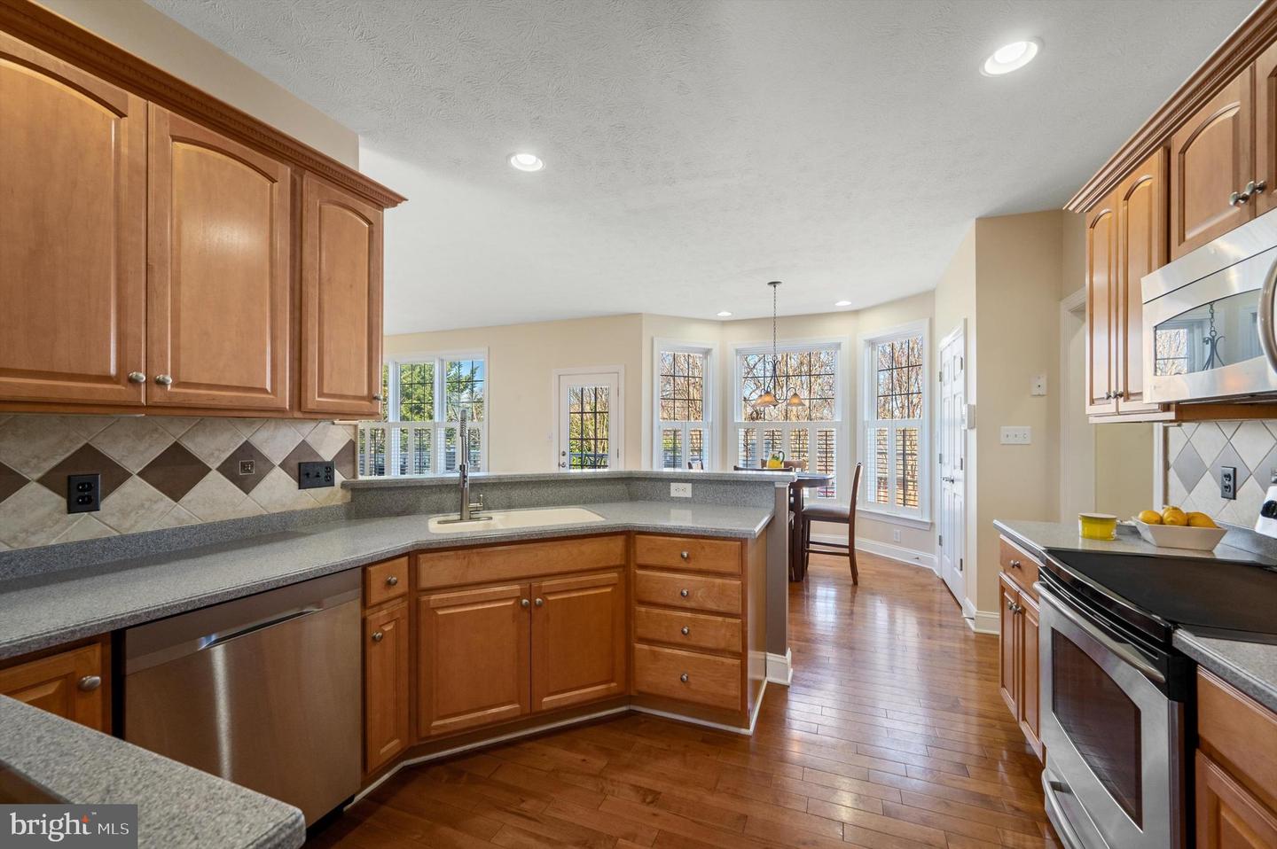 121 CARNMORE DR, WINCHESTER, Virginia 22602, 5 Bedrooms Bedrooms, ,4 BathroomsBathrooms,Residential,For sale,121 CARNMORE DR,VAFV2033164 MLS # VAFV2033164
