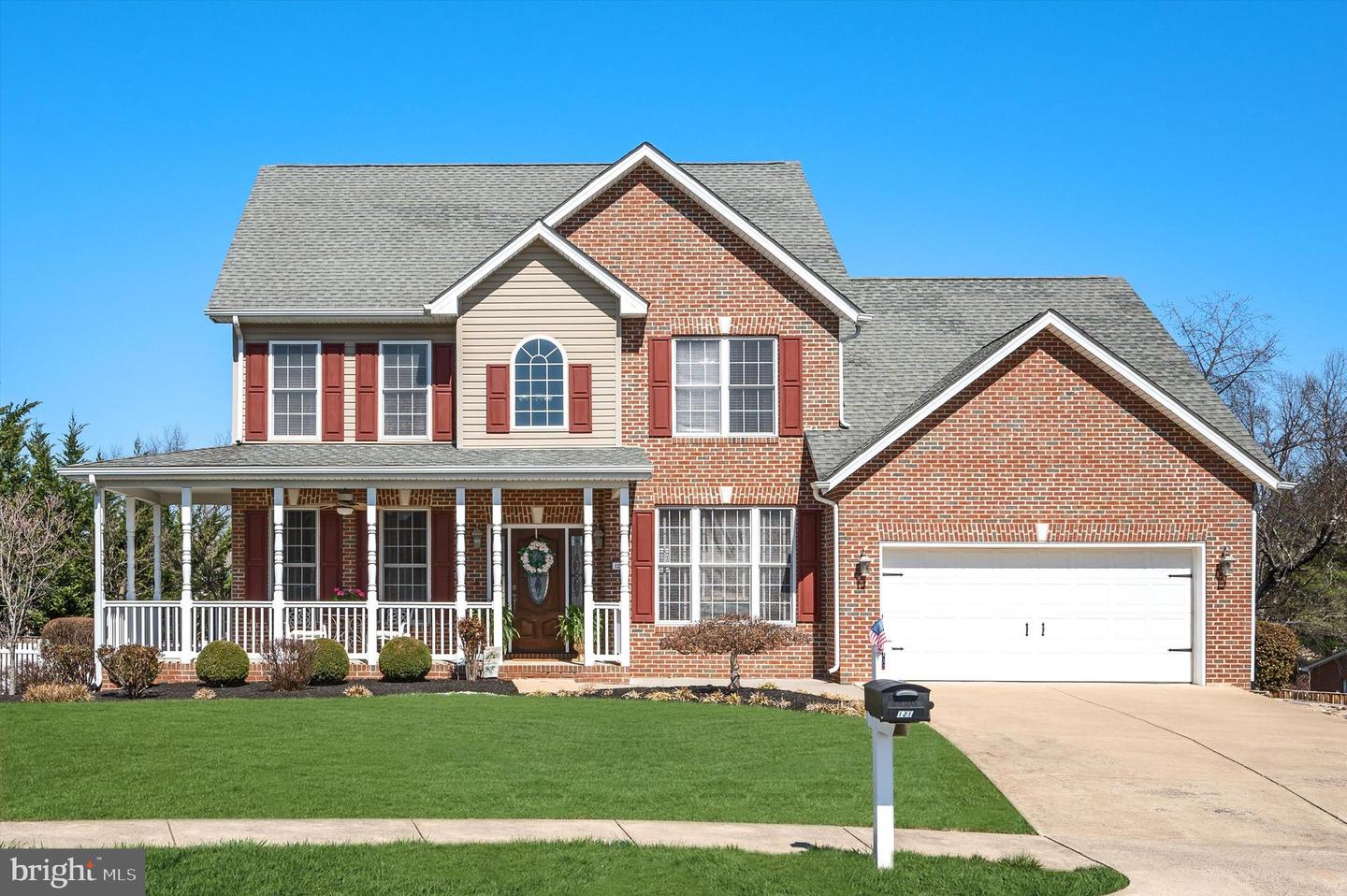 121 CARNMORE DR, WINCHESTER, Virginia 22602, 5 Bedrooms Bedrooms, ,4 BathroomsBathrooms,Residential,For sale,121 CARNMORE DR,VAFV2033164 MLS # VAFV2033164
