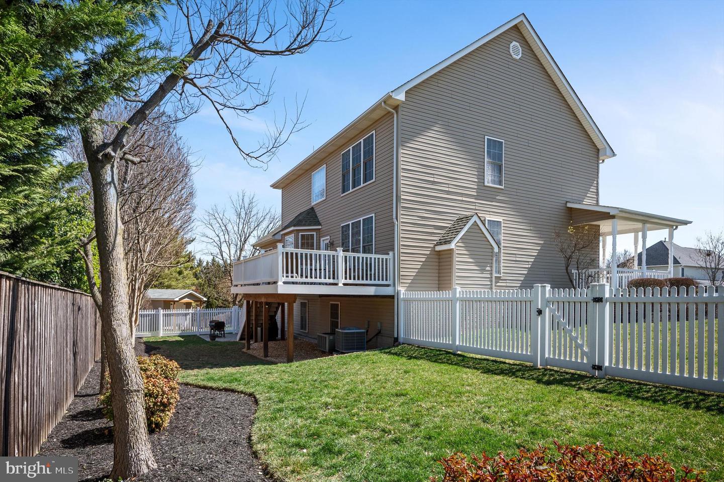 121 CARNMORE DR, WINCHESTER, Virginia 22602, 5 Bedrooms Bedrooms, ,4 BathroomsBathrooms,Residential,For sale,121 CARNMORE DR,VAFV2033164 MLS # VAFV2033164